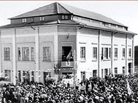 Vista do prédio após as reformas realizadas pelo Círculo. Inauguração em 8 de junho de 1947